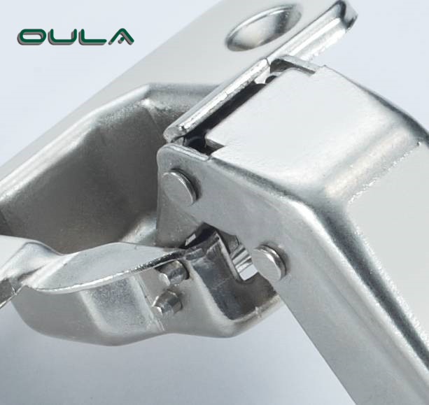 Hochwertiger 45 Grad geformter Eisenmatrialrutsche des OEM -Herstellers am HDRAULIC -Kabinettsscharnier 