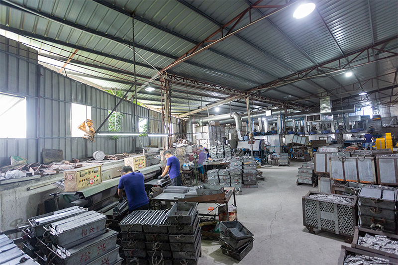 Unsere Fabrik ist mit fortschrittlichen Produktionsanlagen ausgestattet.
