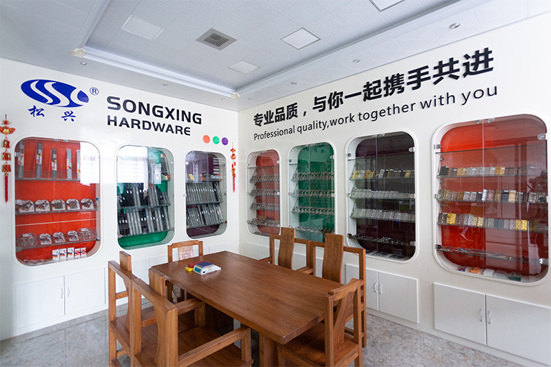 Unsere Fabrik ist mit fortschrittlichen Produktionsanlagen ausgestattet.